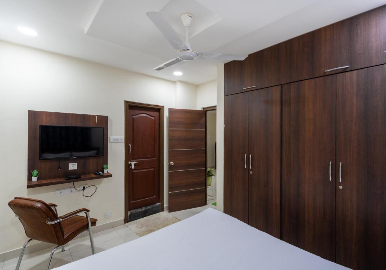 Voila At Nest Hotell Hyderabad Eksteriør bilde